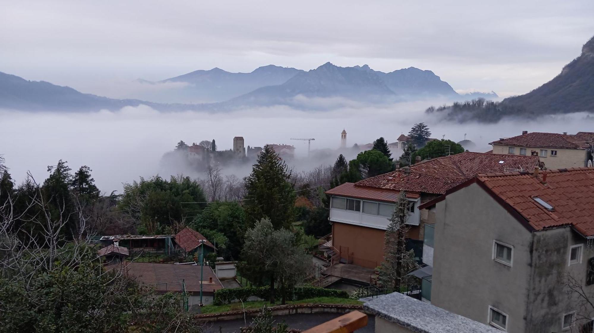 La Dimora Dei Due Laghi Bed and Breakfast Calolziocorte Εξωτερικό φωτογραφία